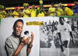 Addio a Pelé, morto il Re del calcio: era stato tre volte campione del mondo col Brasile