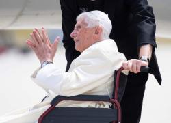 Benedetto XVI, condizioni di salute gravi ma stabili. Ratzinger non parla da mesi