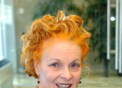 Addio a Vivienne Westwood, morta a 81 anni la regina dello stile Punk