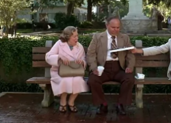 Forrest Gump trama, storia vera, frasi, cast, trailer, colonna sonora: ha vinto sei Oscar