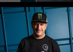 Addio a Ken Block, morto il re degli stuntman in un incidente in motoslitta