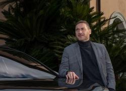 Totti, scommesse e gioco d'azzardo: bonifici sospetti a casinò internazionali e l'Antiriciclaggio lo mette nel mirino