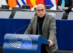 Andrea Cozzolino rinuncia all'immunità parlamentare: "Parlerò coi magistrati e al Parlamento Europeo"