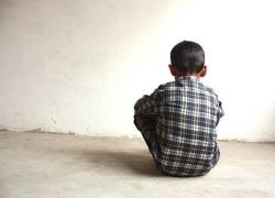 Bimbo di 4 anni picchiato dalla mamma e dalla nonna a Caltanissetta. Tolta la potestà dal gip dopo la scoperta di lividi delle maestre