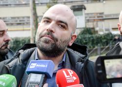 Saviano, il bardo cosmopolita difende ong e immigrazione: ecco perché è inaccettabile