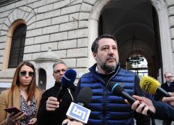Salvini insiste su Piantedosi candidato in Campania per tornare al Viminale, ma il ministro frena - RETROSCENA