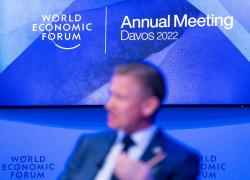 Ambientalismo, il paradosso dei padroni di Davos coi loro jet super-inquinanti