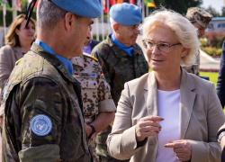 Germania, si dimette la Ministra della Difesa Lambrecht: nessuna strategia per l'invio delle armi a Kiev