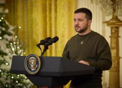 Zelensky a Sanremo, continua la carriera di attore Nato del burattino di Washington