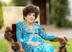 Gina Lollobrigida, rissa fuori dalla sua camera dopo la morte: l'amico aggredito dall''ex marito Rigau