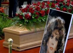 Funerali Gina Lollobrigida, l'ultimo saluto a Roma: ci sono l'ex marito Rigau e Andrea Piazzolla