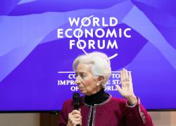 Davos 2023, Lagarde ottimista su futuro economico in Eurozona: "Il 2023 sarà migliore" ma la Bce non abbasserà i tassi