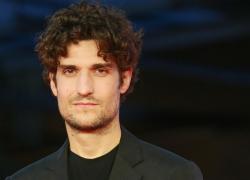 Louis Garrel chi è: moglie, figli, ex fidanzata, età, film dell'attore de I tre Moschettieri - D'Artagnan