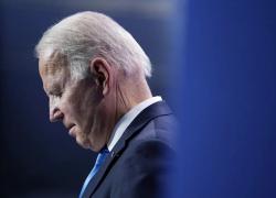 Usa, Biden: “Economia in forte crescita”. Ma la spesa dei consumatori è diminuita dello 0,2%