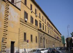 Roma, in carcere 22 anni per femminicidio, torna libero e viene arrestato per stalking dopo aver molestato una 20enne