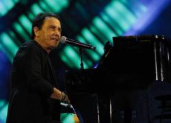 Roby Facchinetti, rapina nella sua casa a Bergamo: estorti orologi e gioielli da 3 uomini con pistole