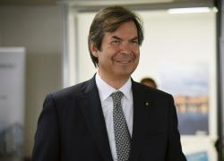 Intesa Sanpaolo, utile 2022 ad € 4,35 mld (+4%), al netto del de-risking Russo-Ucraino  (€ 1,4 mld). In Borsa -3% 