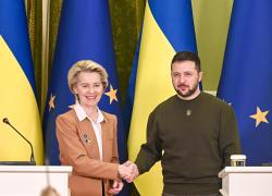 Vertice Ue a Kiev sotto l'allarme antiaereo. Von der Leyen: "Ucraina indietro nel processo di adesione"