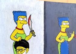 Milano, vandalizzato il murales di Marge Simpson davanti al consolato iraniano