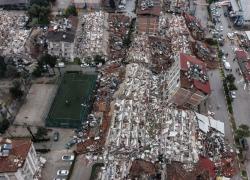 Terremoto Turchia e Siria, oltre 7 mila morti. Disperso anche un italiano. Oms: "Vittime fino a 20mila"