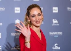 Chiara Ferragni vola a Dubai con i figli, Fedez a Milano alle prese con il trasloco: i Ferragnez sempre più distanti