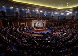Vaccini Covid Usa, i repubblicani alla Camera eliminano l’obbligo Green pass per chi arriva dall’estero 