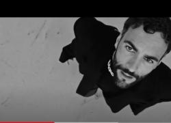 Marco Mengoni domina Sanremo 2023 con la canzone Due vite: VIDEO UFFICIALE