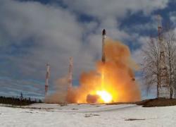 Russia, testato missile balistico Sarmat mentre Biden era a Kiev. Usa: "Test fallito"