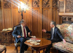 Russia - Cina, incontro Lavrov - Wang Yi: "Pronti a proteggersi a vicenda". Smentita fornitura armi a Mosca