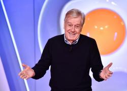 Claudio Lippi a Domenica in, la frase che spiazza tutti: cos'&egrave; successo