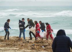 Naufragio a Crotone, Occhiuto: "L'Europa dov'è?". E Von der Leyen: "Doppi sforzi sulle migrazioni"
