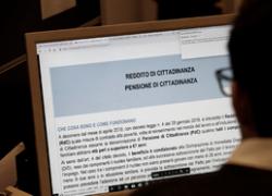 Reddito di cittadinanza, falso medico scoperto all'isola d'Elba: visite illegali senza laurea