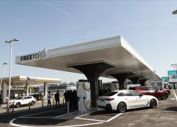 Stop motori termici dal 2035, Ue rinvia voto a data da destinarsi. Pesa la frenata della Germania