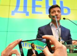 Zelensky, il presidente influencer in guerra: primo per numero di interazioni per post, quinto per follower