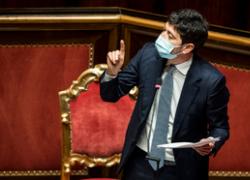 Inchiesta Covid procura di Bergamo, le chat di politici e Cts: "Fare tamponi a tutti adesso è la cazz... del secolo"