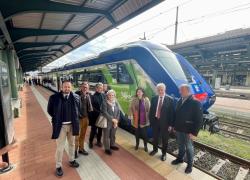 Trenitalia, entra in servizio il nuovo convoglio della flotta regionale a tripla alimentazione: elettrica, diesel e batteria 