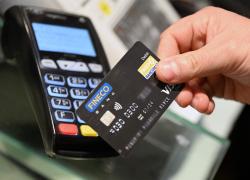 Pos, nel 2022 5 miliardi sottratti alle aziende a beneficio delle banche: ecco a che serve la digitalizzazione del denaro