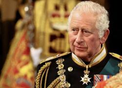 Royal Family, a Re Carlo tutta l'eredità di Elisabetta: 735 milioni di euro. Malcontenti in famiglia