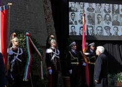 Fosse Ardeatine, Mattarella ha reso omaggio alle vittime. Meloni: "La memoria è un dovere"
