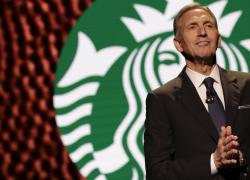 Starbucks, Howard Schultz si dimette per la terza volta dalla carica di ceo: tra i motivi la diatriba coi sindacati Usa
