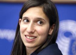 Schlein-Stoltenberg, incontro a sorpresa al vertice dei socialisti europei: è Nato un amore?