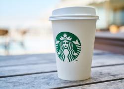 Starbucks apre a Roma in pieno centro storico: di fronte alla Camera dei deputati in piazza Montecitorio
