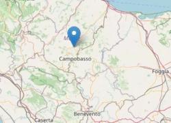 Terremoto Campobasso, paura nella notte in Molise: centinaia in strada, magnitudo 4,6. Oggi più di 10 scosse