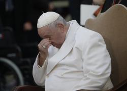 Papa Francesco ricoverato al Gemelli di Roma per un'infezione respiratoria, dolore al petto dopo un’udienza