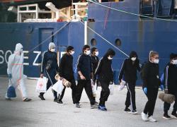 Migranti, nel 2023 sbarcati in Italia in 27mila. Metsola chiede "solidarietà", ma la sua Malta ne ha accolto solo uno