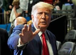 Trump incriminato, cosa succede ora? Il tycoon: "Procuratore Bragg pagato da Soros. Mi consegno martedì"