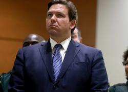 Florida, porto d'armi senza licenza. DeSantis firma la legge, dal 1 luglio basterà la carta d'identità