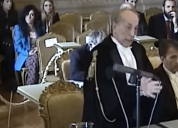 Vaccini Covid, Sinagra alla Consulta: “Avete seguito la scienza di Burioni e dello zanzarologo di Padova” - VIDEO