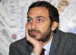 “Domani”, Fittipaldi direttore al posto di Feltri. Arvedi smentisce l’interesse per la testata