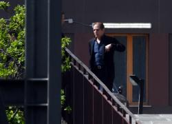 Paolo Berlusconi in visita al San Raffaele dal fratello: "C'è un miglioramento. Siamo più sollevati"